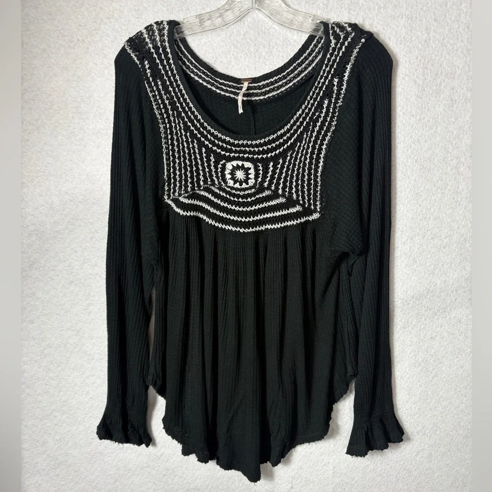 Free People Black White Long Sleeve Raw Hems Size S